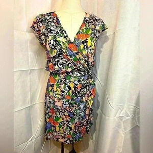 (NWOT) Sax Fifth Avenue - Parker - Savannah Floral Shift Dress